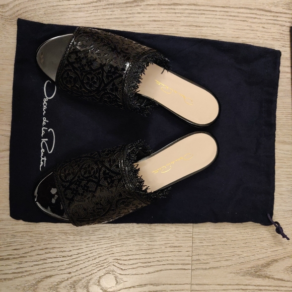 Oscar De La Renta Flats - Picture 2 of 9